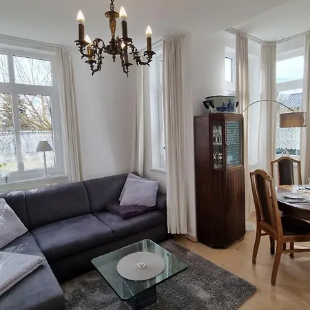 Doberaner Str 32a - 11-01 * Ostseebad Kühlungsborn